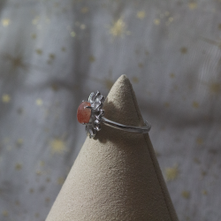 Bague pierre de soleil fleur réglable et acier inoxydable