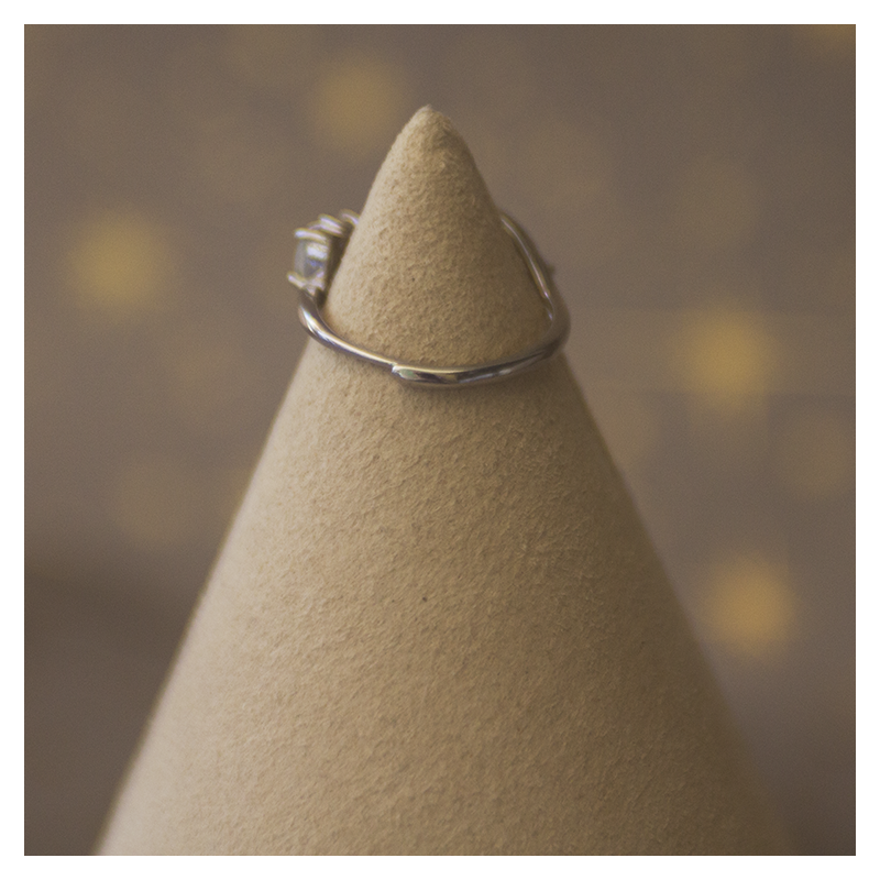 Bague réglable en opale