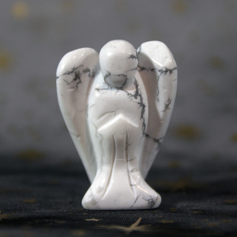Ange Howlite