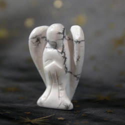 Ange Howlite