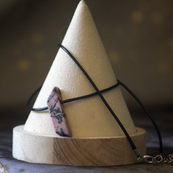 Collier en rhodonite
