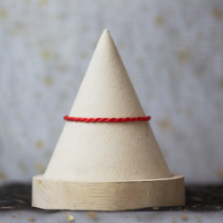 Bracelet rouge fin